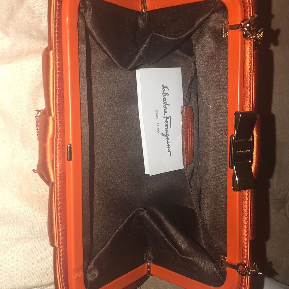 SALVATORE FERRAGAMO Designer Hand Bag - Picture 2 of 7